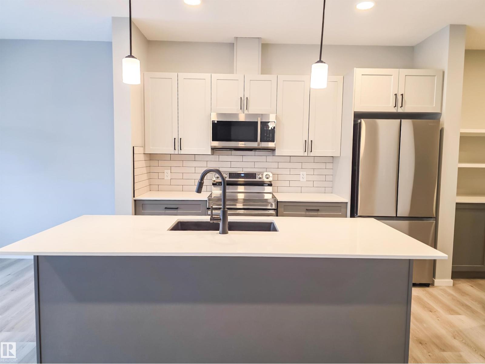 1142 South Creek Wd, Stony Plain, Alberta  T7Z 0J9 - Photo 3 - E4467451