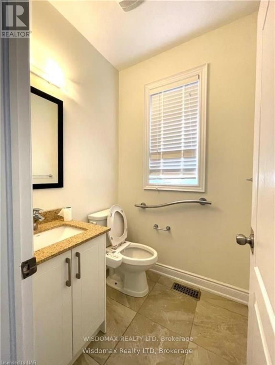 Mainfloor - 7729 Hackberry Trail N, Niagara Falls, Ontario  L2H 3R5 - Photo 13 - X12652522