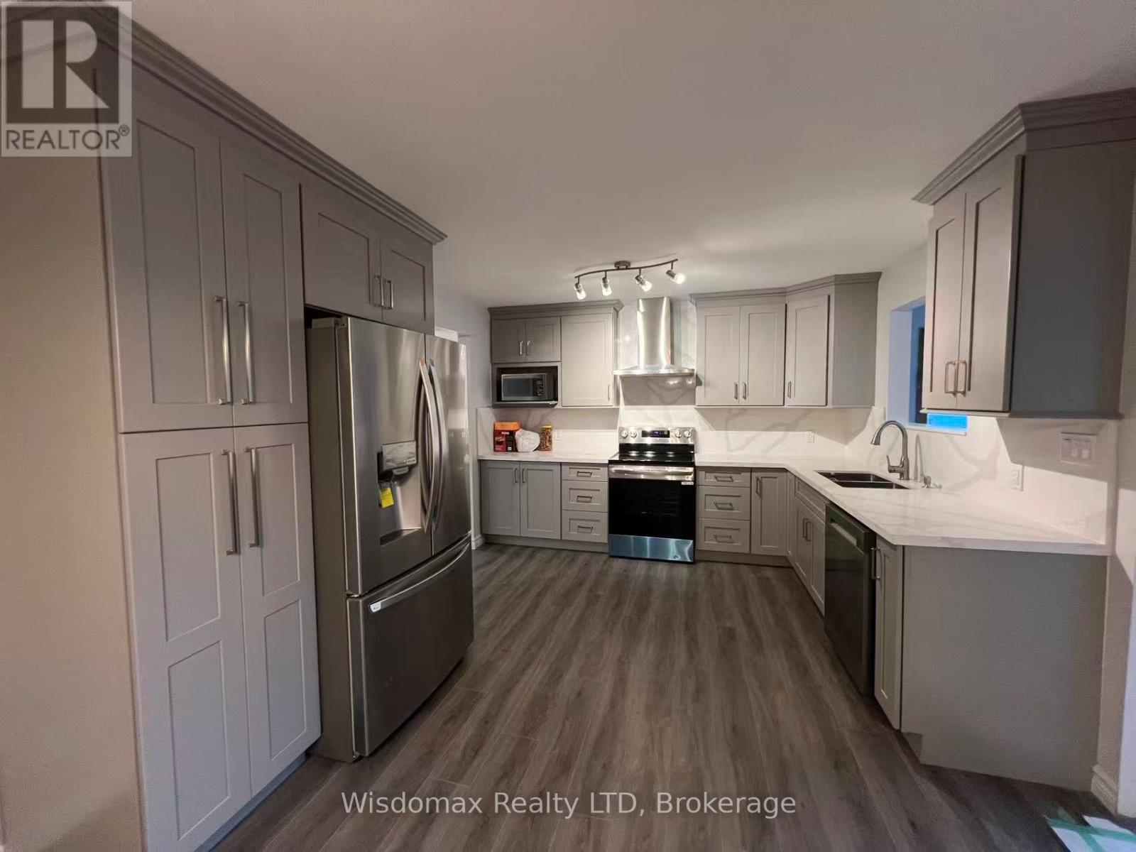 3276 Janet Crescent, Niagara Falls, Ontario  L2J 2V3 - Photo 3 - X12652588