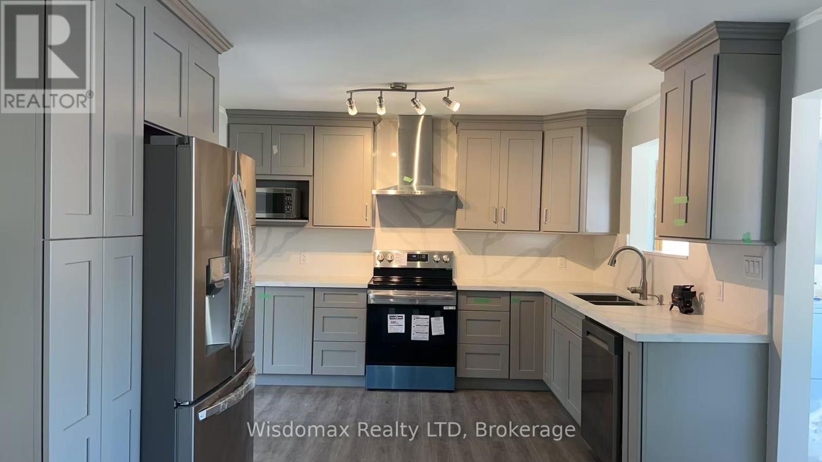 3276 Janet Crescent, Niagara Falls, Ontario  L2J 2V3 - Photo 5 - X12652588