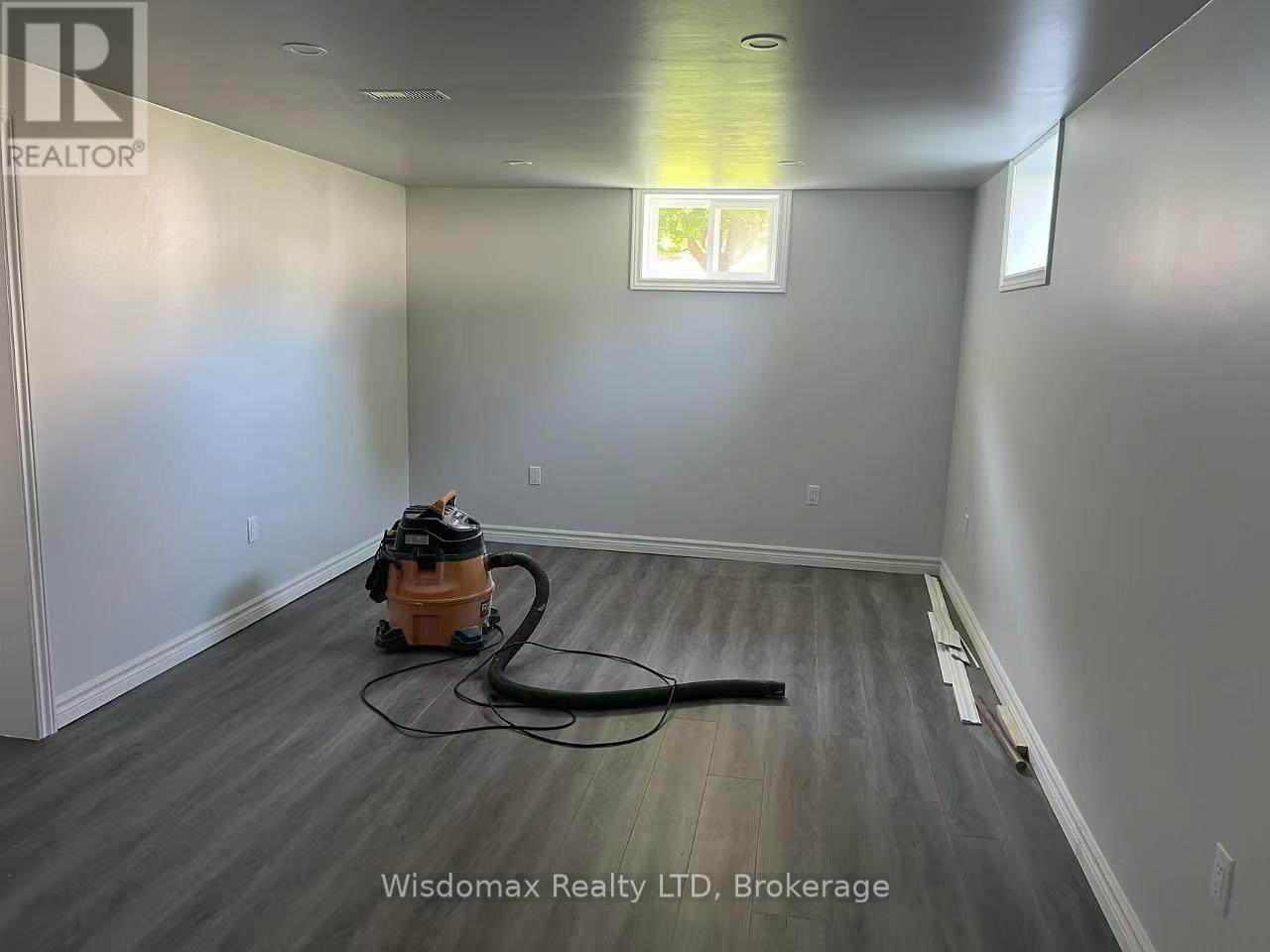 3276 Janet Crescent, Niagara Falls, Ontario  L2J 2V3 - Photo 8 - X12652588