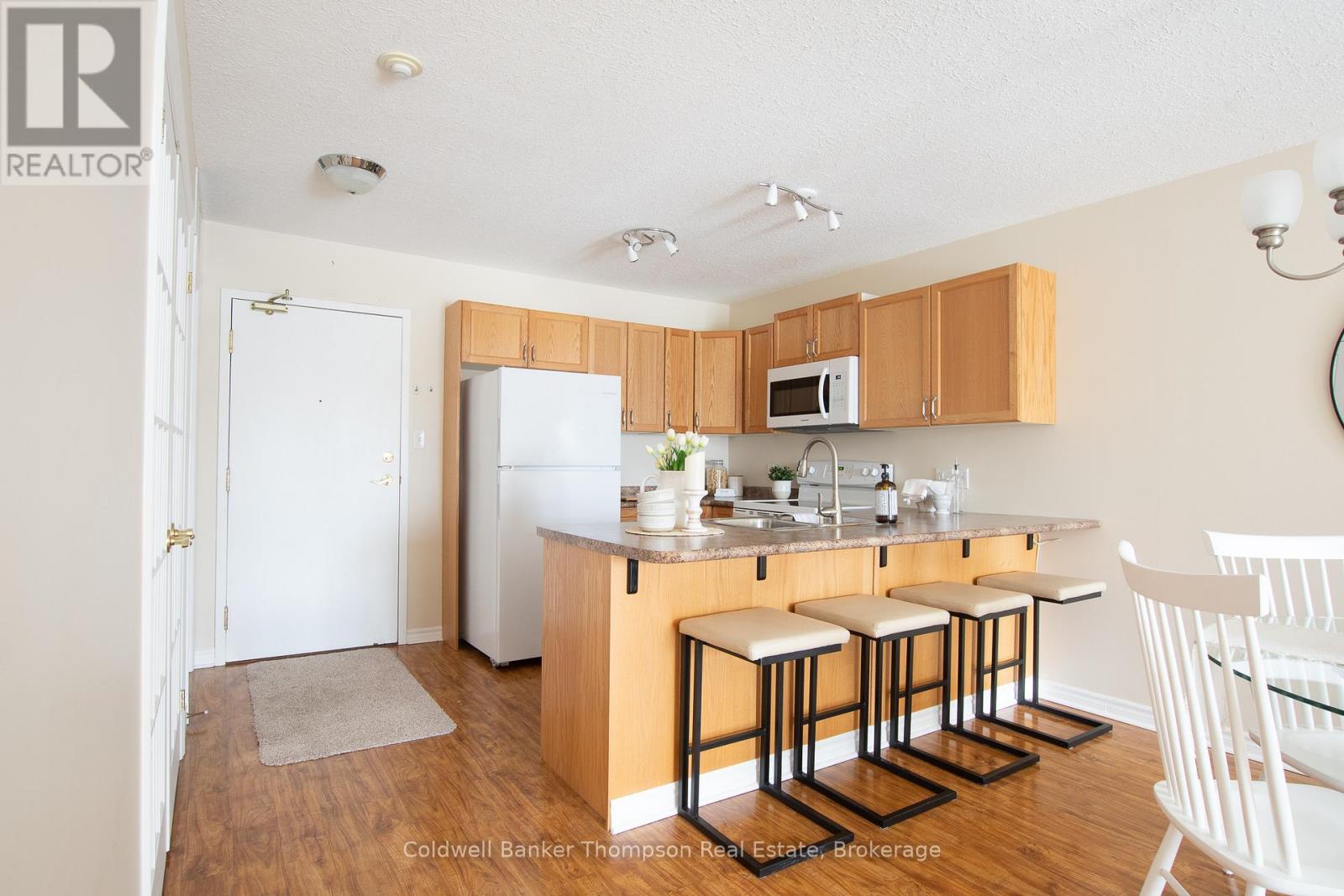 203 - 4 Legacy Lane, Huntsville, Ontario P1H 2R2 - Photo 12 - X12425648