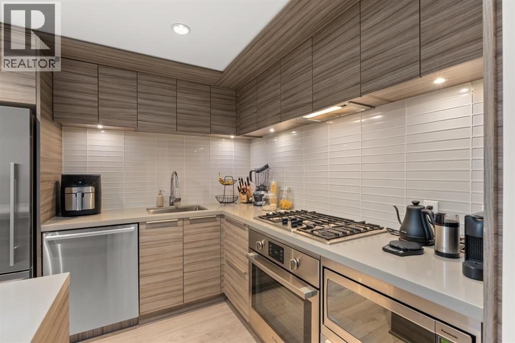 1909 1550 Fern Street, Vancouver, British Columbia  V7J 0A9 - Photo 2 - R3075132