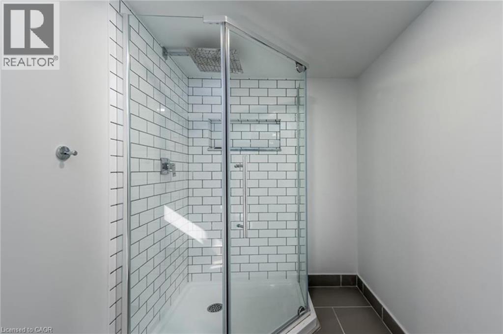 257 East 17th Street Unit# Lower, Hamilton, Ontario  L9A 4M6 - Photo 11 - 40795287