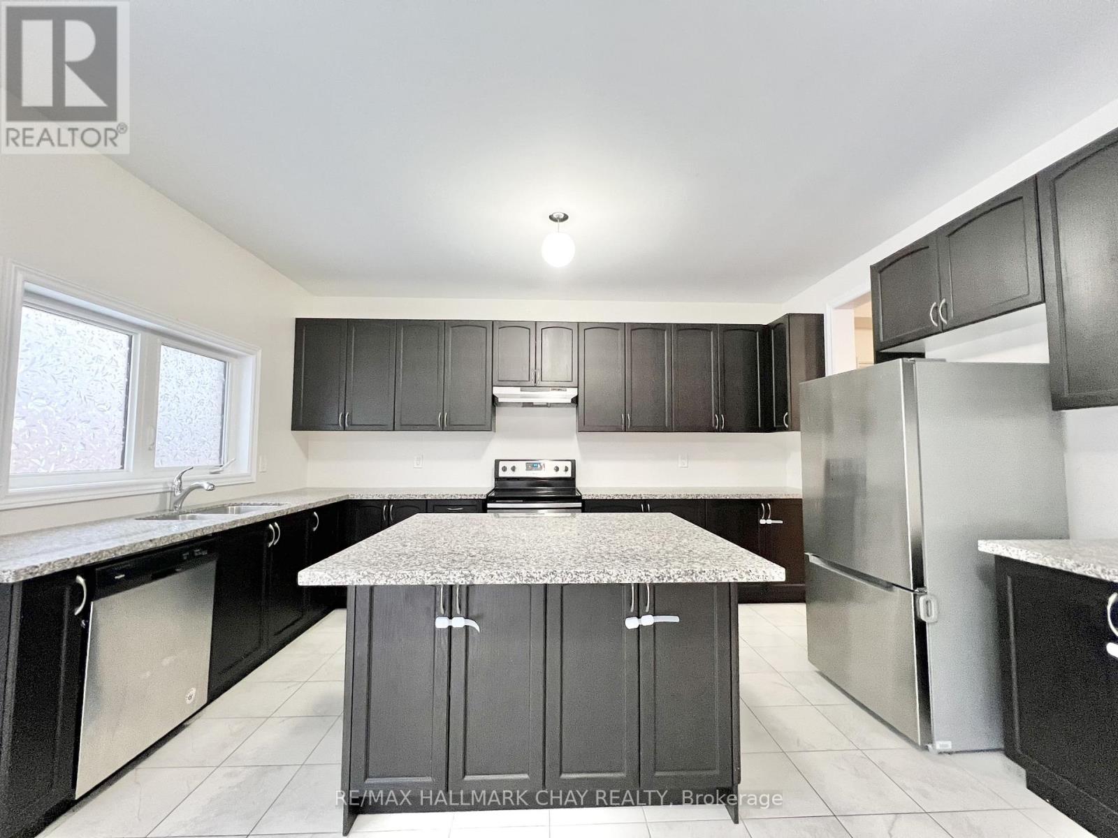 975 Barton Way, Innisfil, Ontario  L9S 0N5 - Photo 14 - N12653170