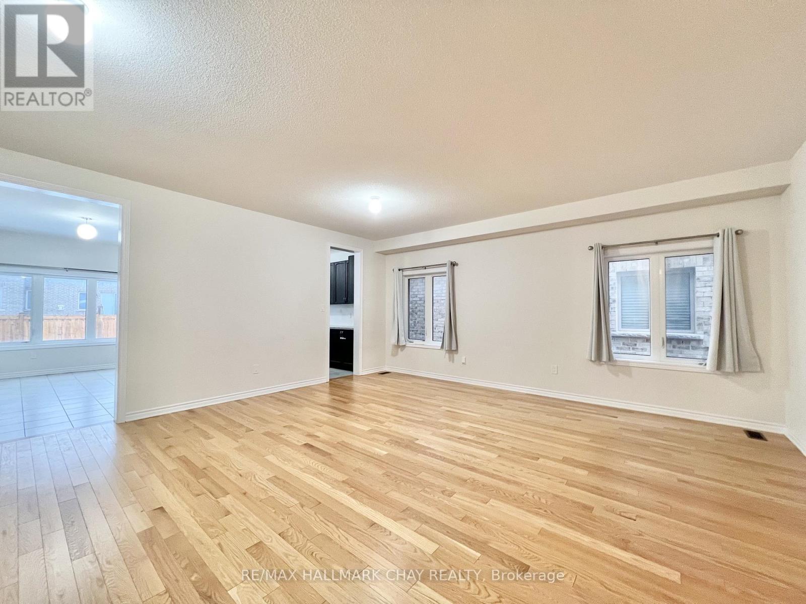 975 Barton Way, Innisfil, Ontario  L9S 0N5 - Photo 6 - N12653170