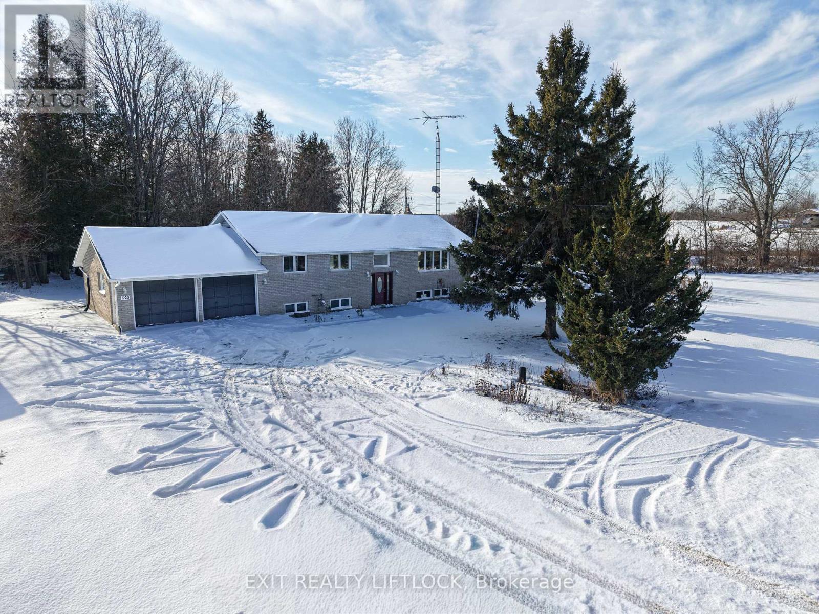 1220 Tara Road, Selwyn, Ontario  K0L 1T0 - Photo 1 - X12579026