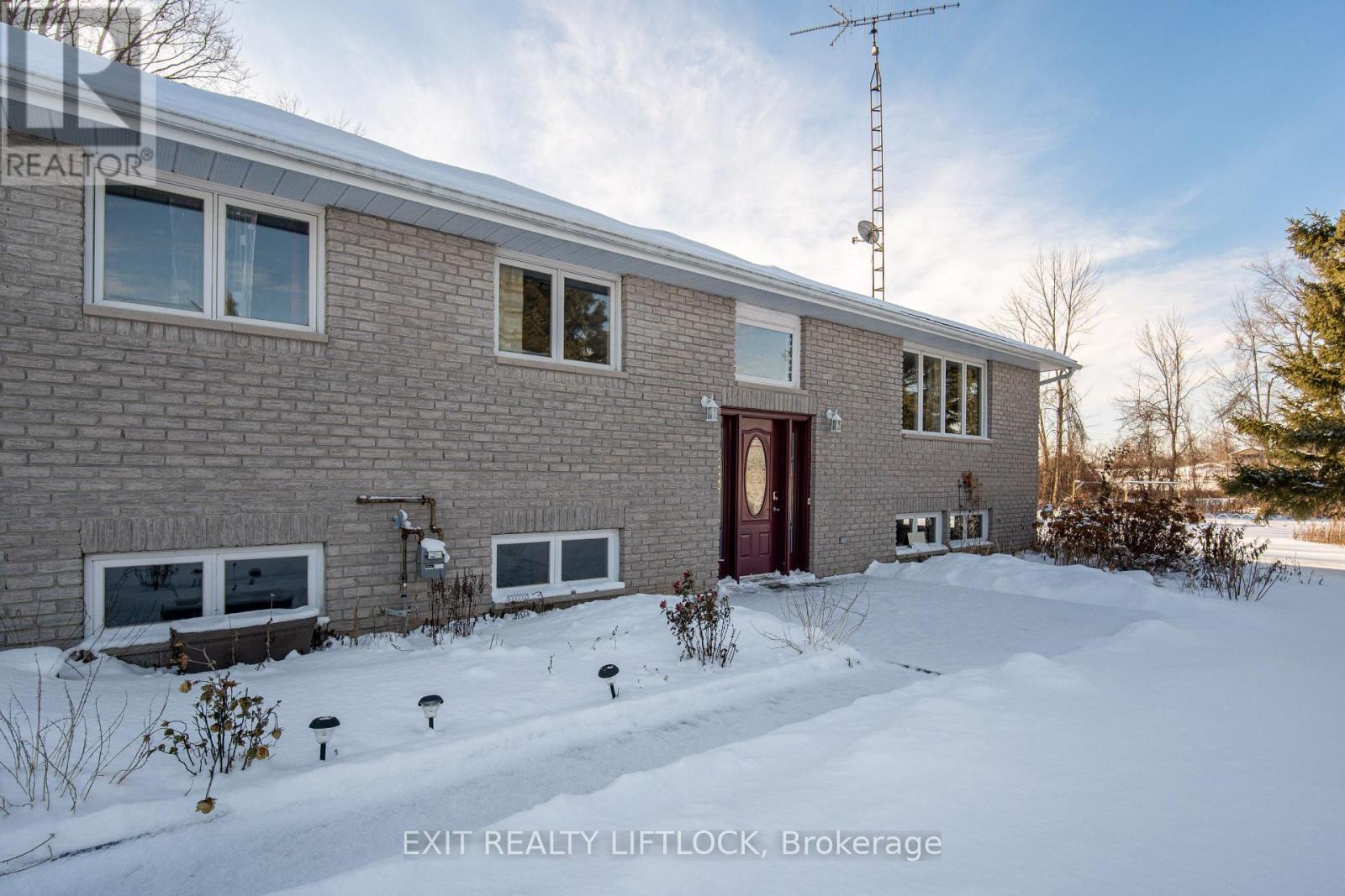 1220 Tara Road, Selwyn, Ontario  K0L 1T0 - Photo 2 - X12579026