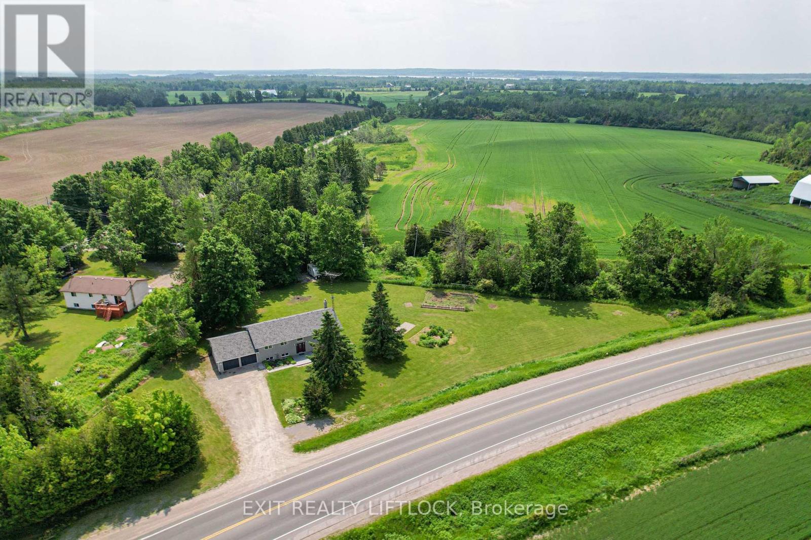 1220 Tara Road, Selwyn, Ontario  K0L 1T0 - Photo 5 - X12579026