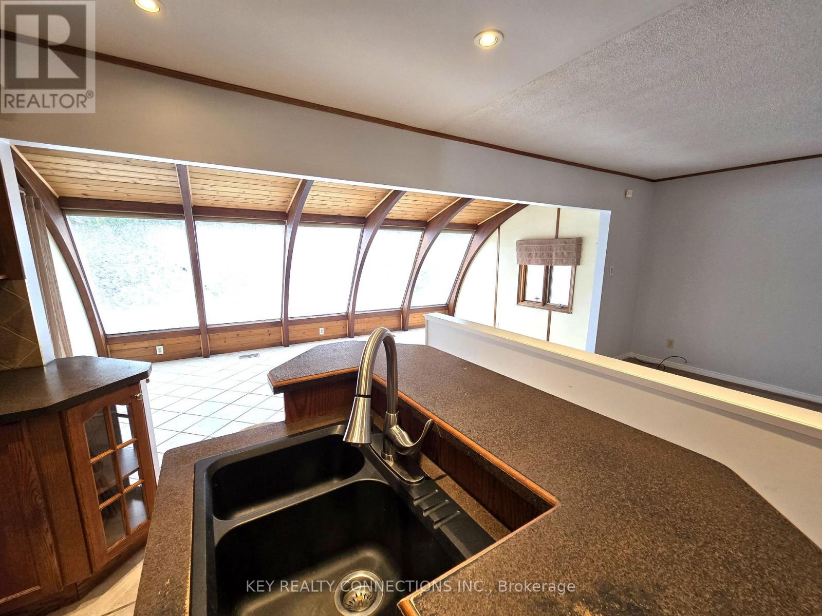 2425 Headon Forest Drive, Burlington, Ontario  L7M 3K7 - Photo 15 - W12653160