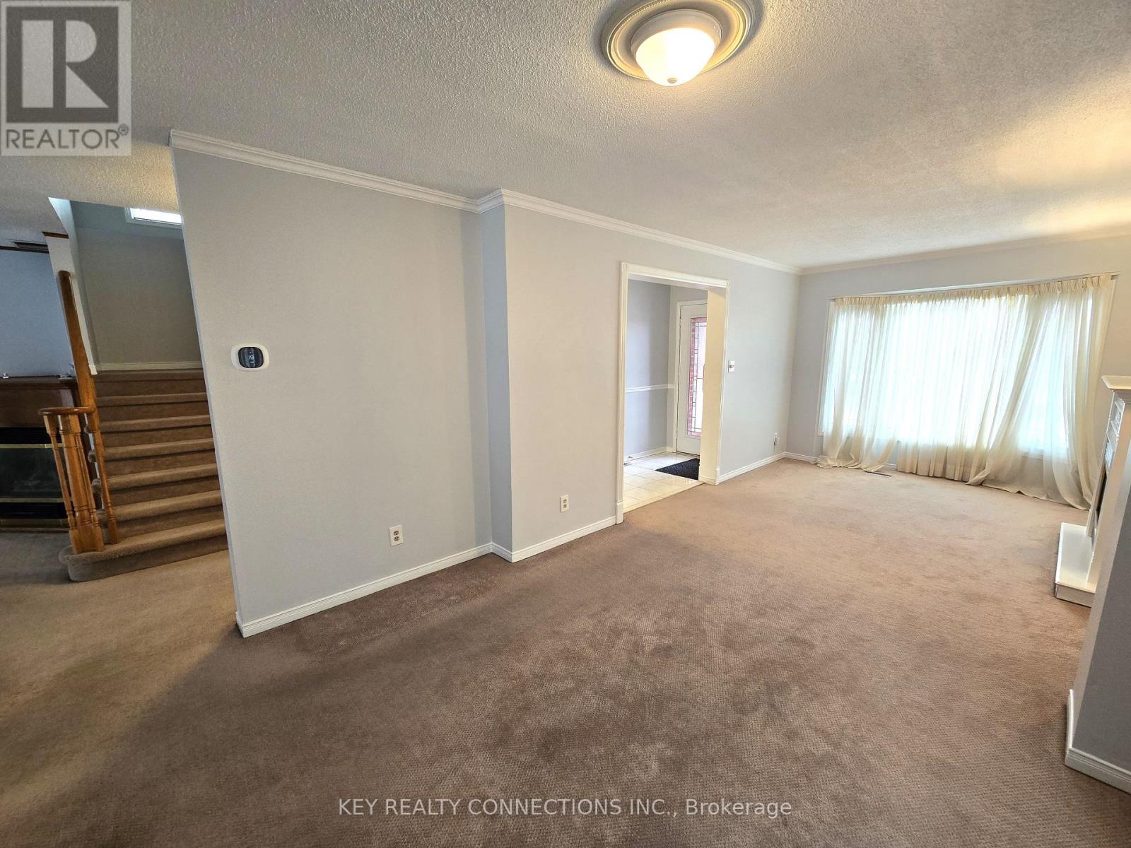 2425 Headon Forest Drive, Burlington, Ontario  L7M 3K7 - Photo 9 - W12653160