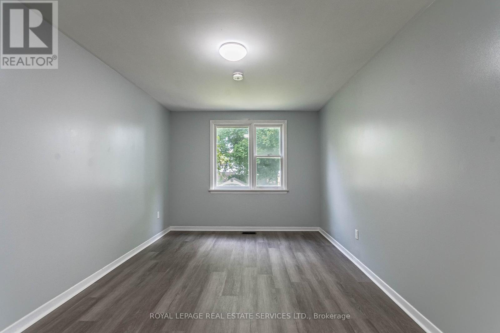 Main - 144 Lake Crescent, Toronto, Ontario  M8V 1W1 - Photo 6 - W12653178