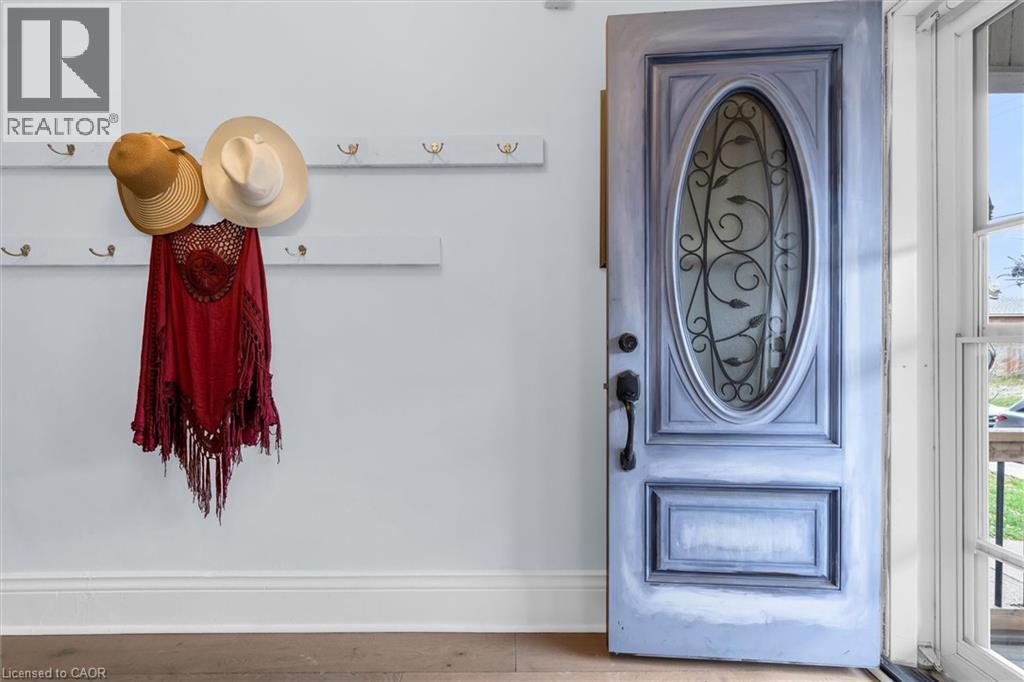 163 Leinster Avenue N, Hamilton, Ontario  L8L 6Y1 - Photo 4 - 40785498