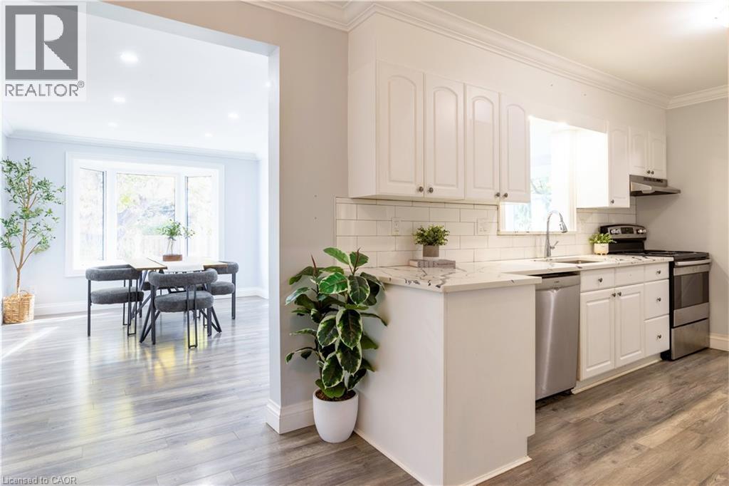 40 Kerman Avenue, Grimsby, Ontario  L3M 3W5 - Photo 6 - 40786430