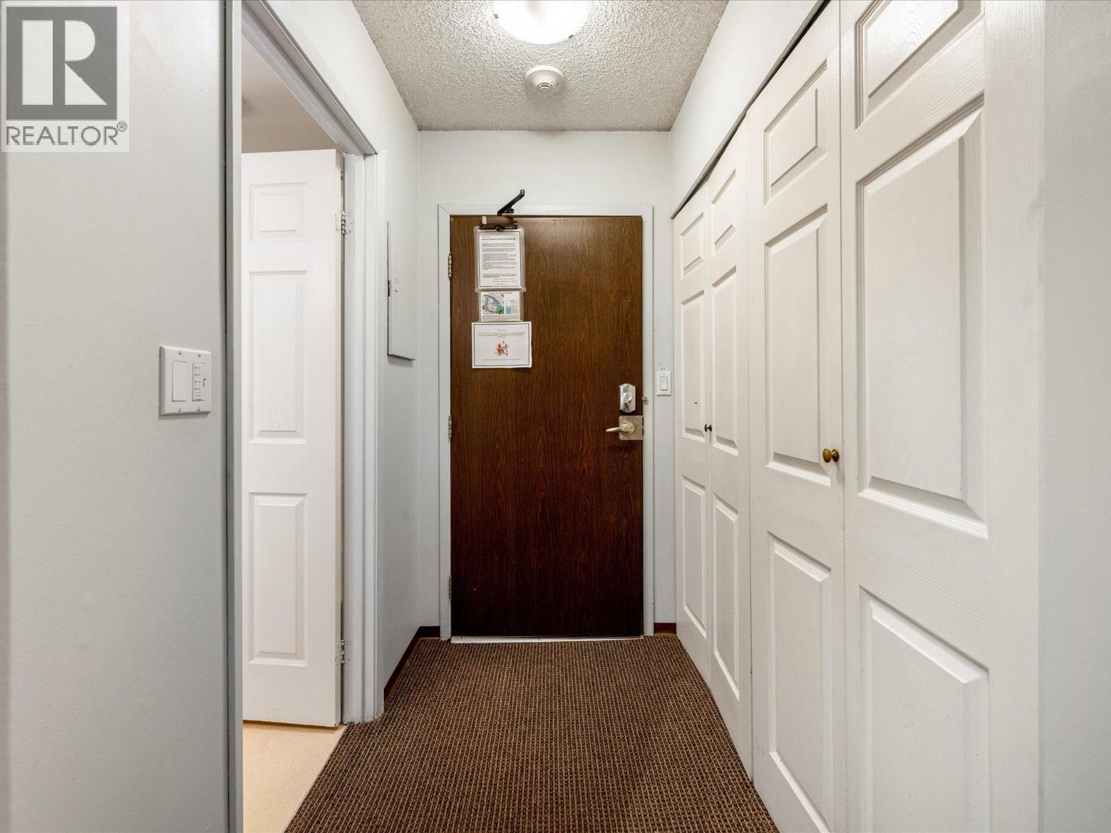 320 2021 Karen Crescent, Whistler, British Columbia  V8E 0H1 - Photo 8 - R3072658