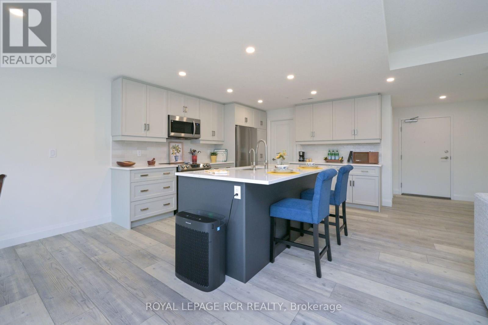 204 - 99b Farley Road, Centre Wellington, Ontario  N1M 0K5 - Photo 10 - X12653192