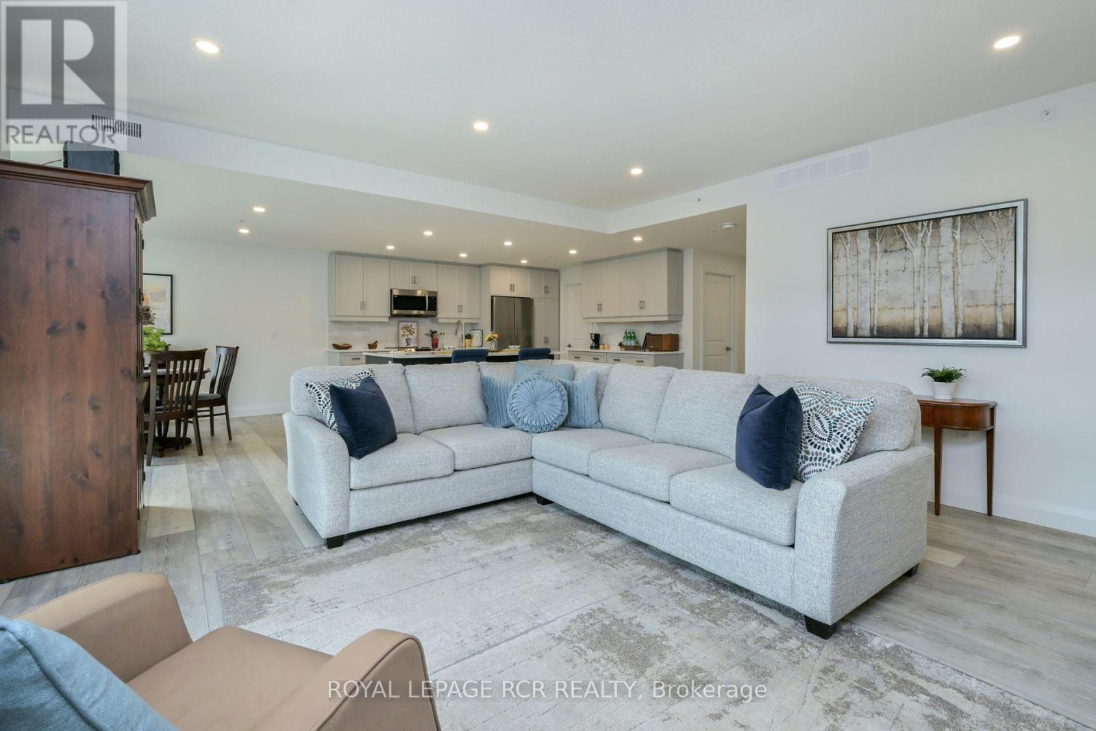 204 - 99b Farley Road, Centre Wellington, Ontario  N1M 0K5 - Photo 14 - X12653192