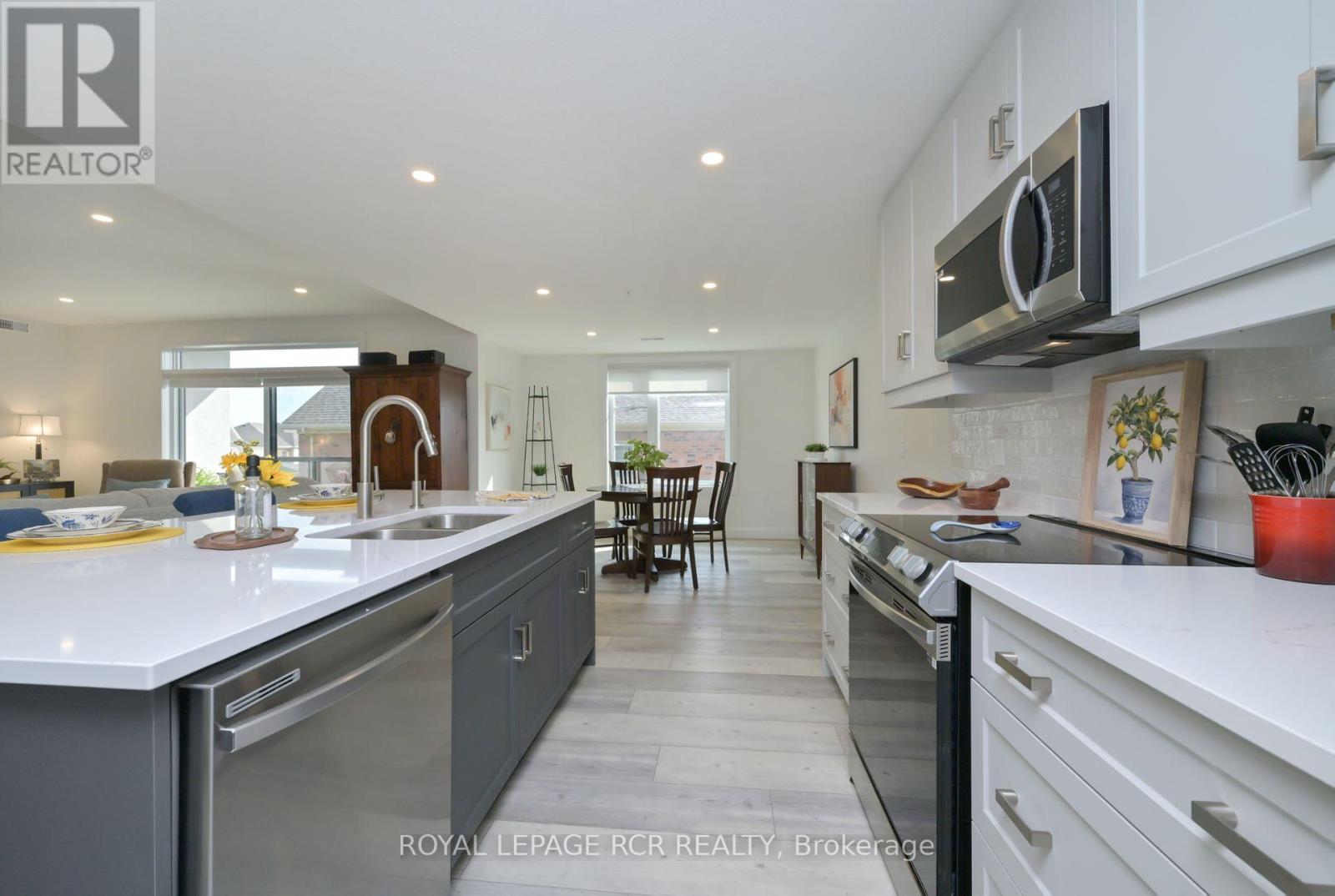 204 - 99b Farley Road, Centre Wellington, Ontario  N1M 0K5 - Photo 7 - X12653192