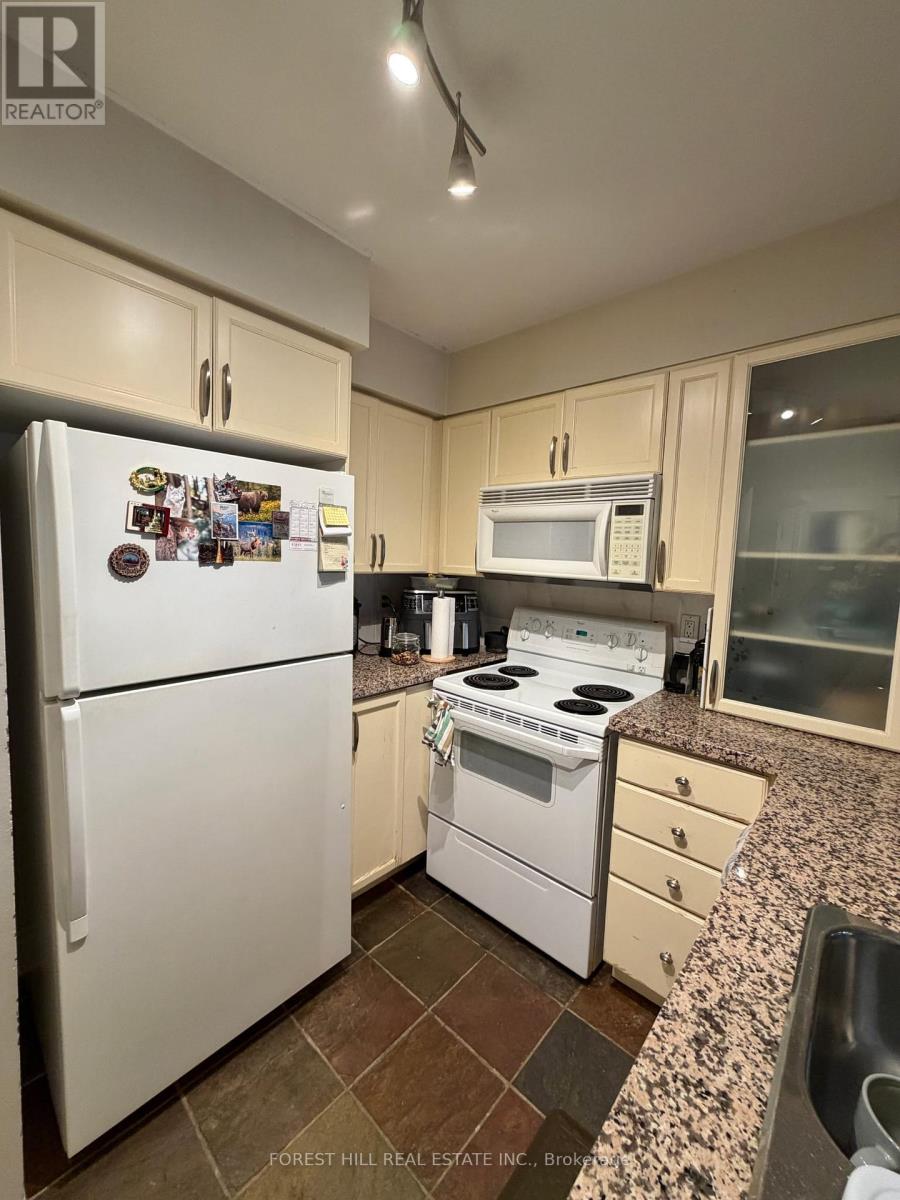 1202 - 388 Bloor Street, Toronto, Ontario  M4W 3W9 - Photo 6 - C12652878