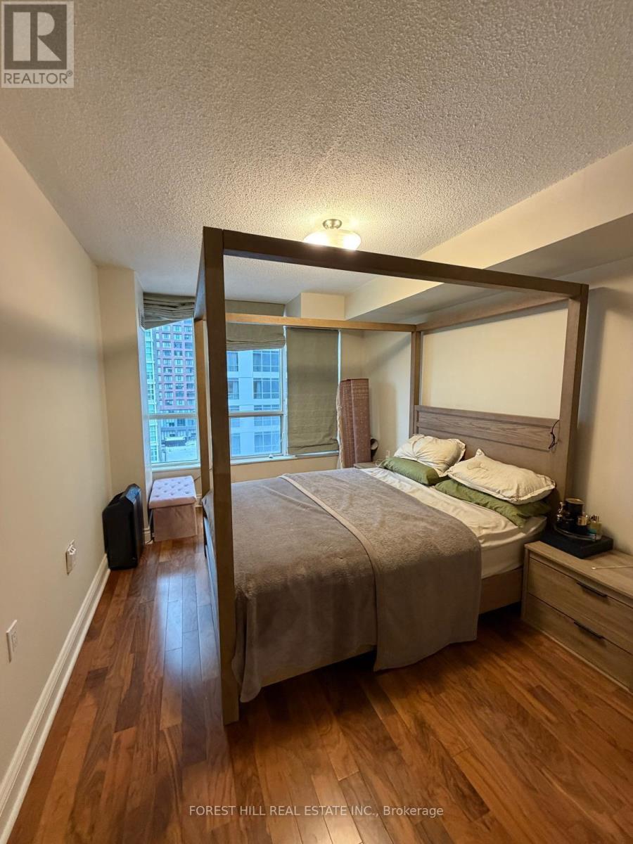 1202 - 388 Bloor Street, Toronto, Ontario  M4W 3W9 - Photo 8 - C12652878