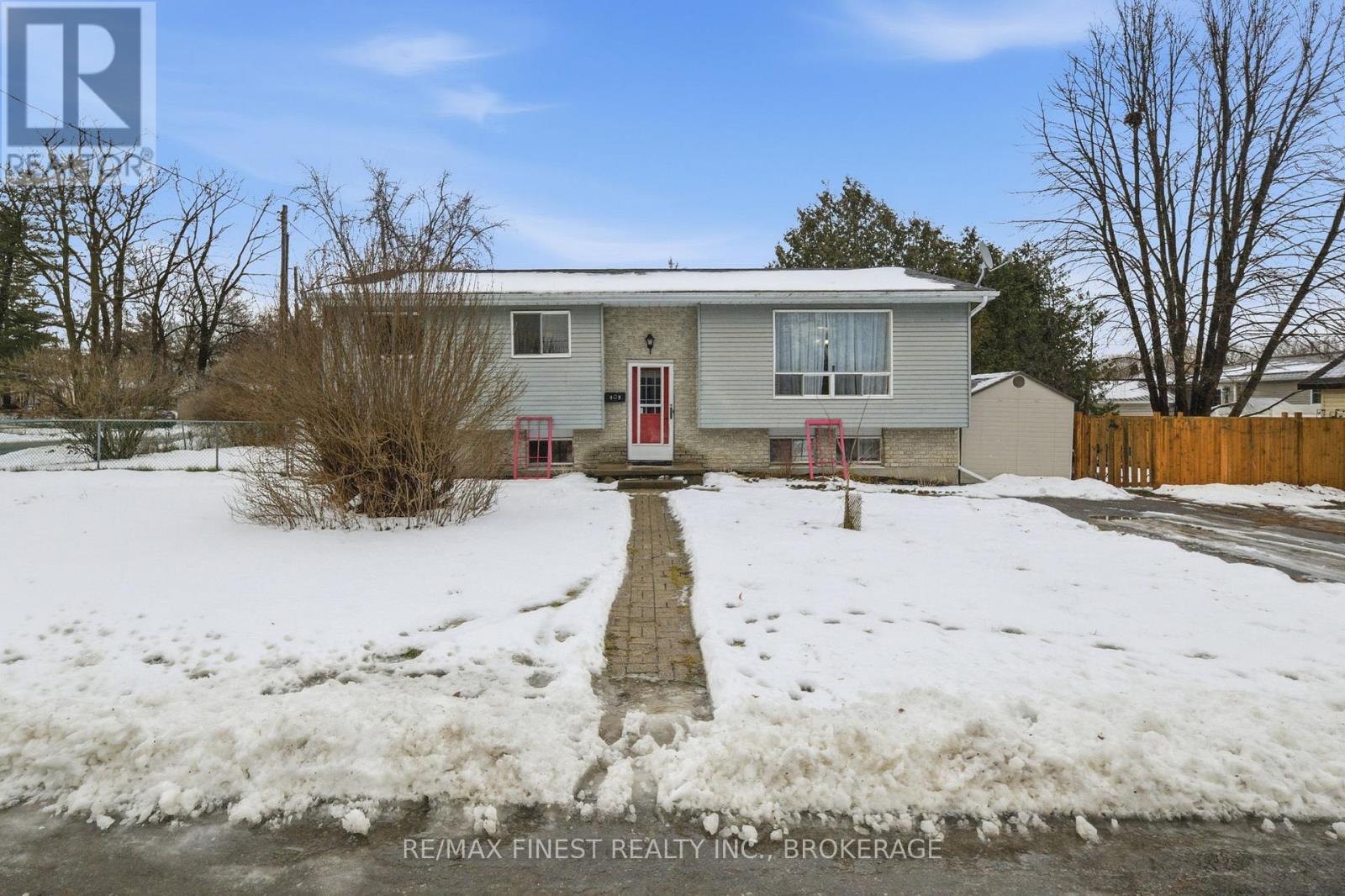 49 ROBINSON STREET, Greater Napanee, Ontario