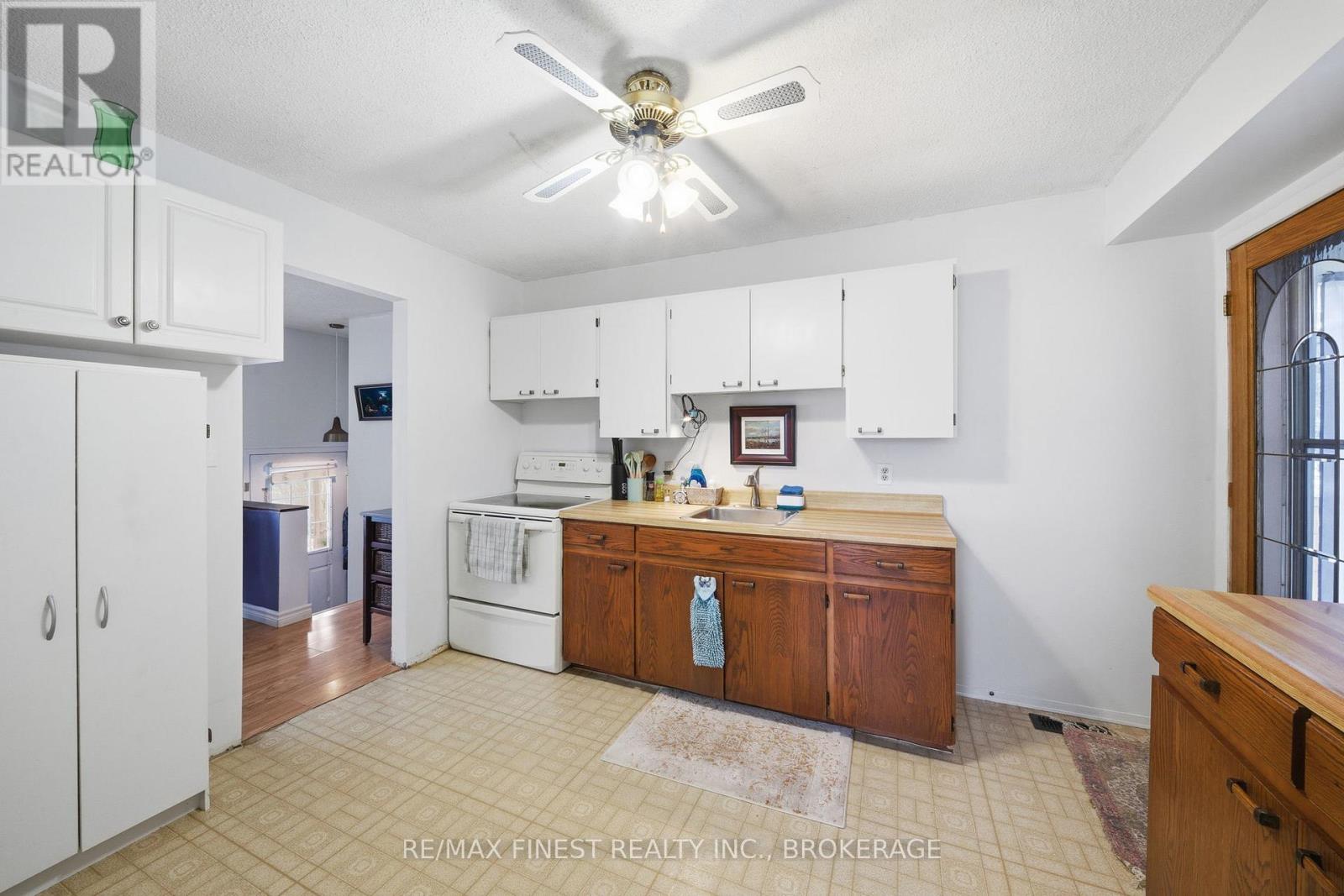 49 Robinson Street, Greater Napanee, Ontario  K7R 3T7 - Photo 9 - X12653206