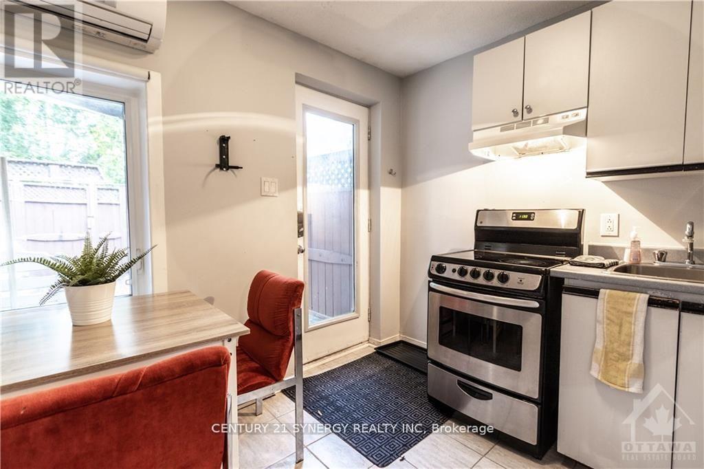 277 St Patrick Street, Ottawa, Ontario  K1N 5K4 - Photo 12 - X12653240