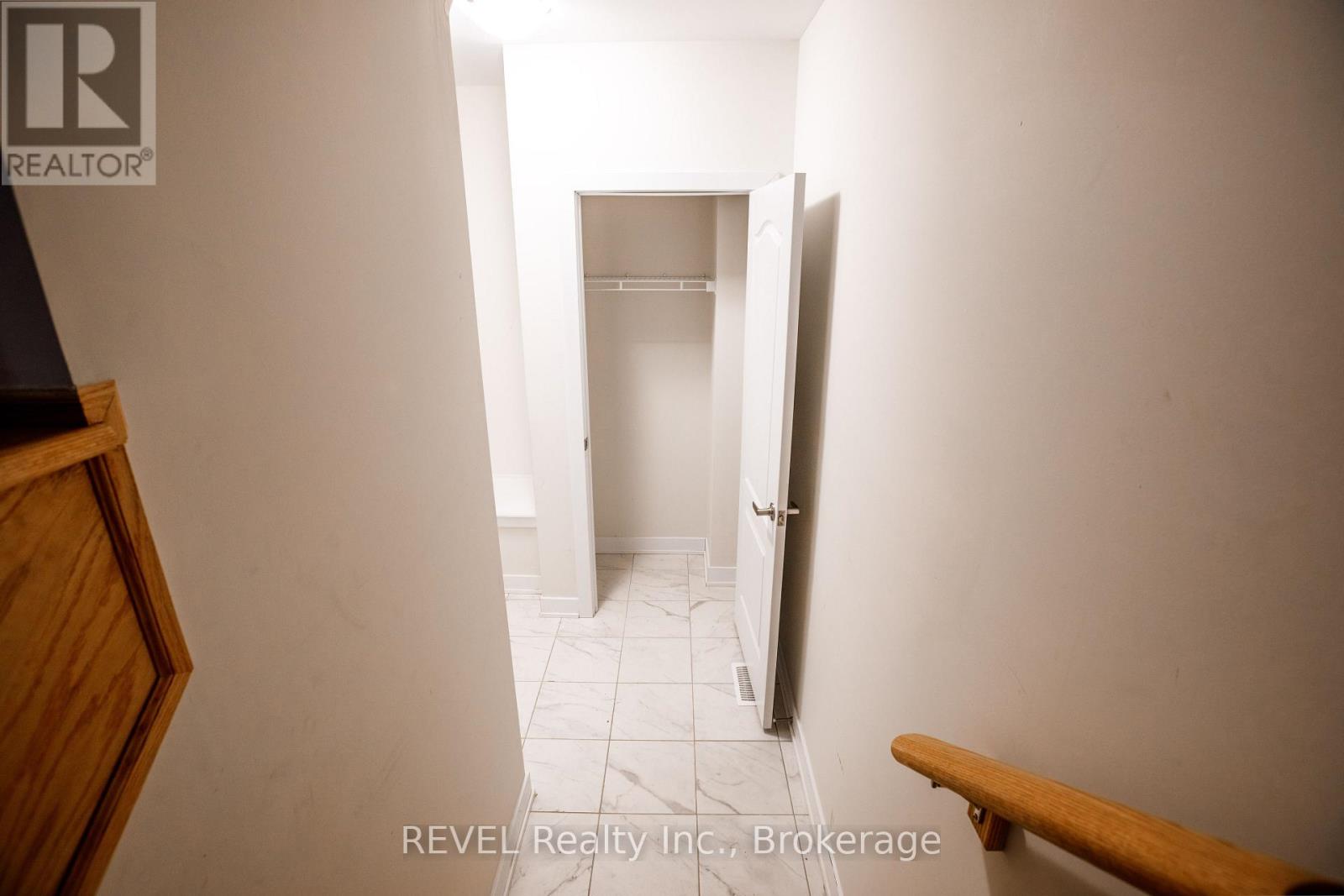 16 Stern Drive, Welland (Dain City), Ontario  L3B 0M2 - Photo 15 - X12653212