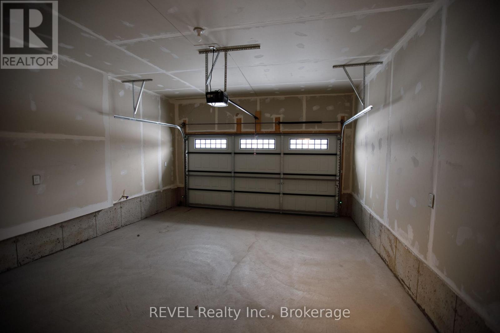 16 Stern Drive, Welland (Dain City), Ontario  L3B 0M2 - Photo 16 - X12653212