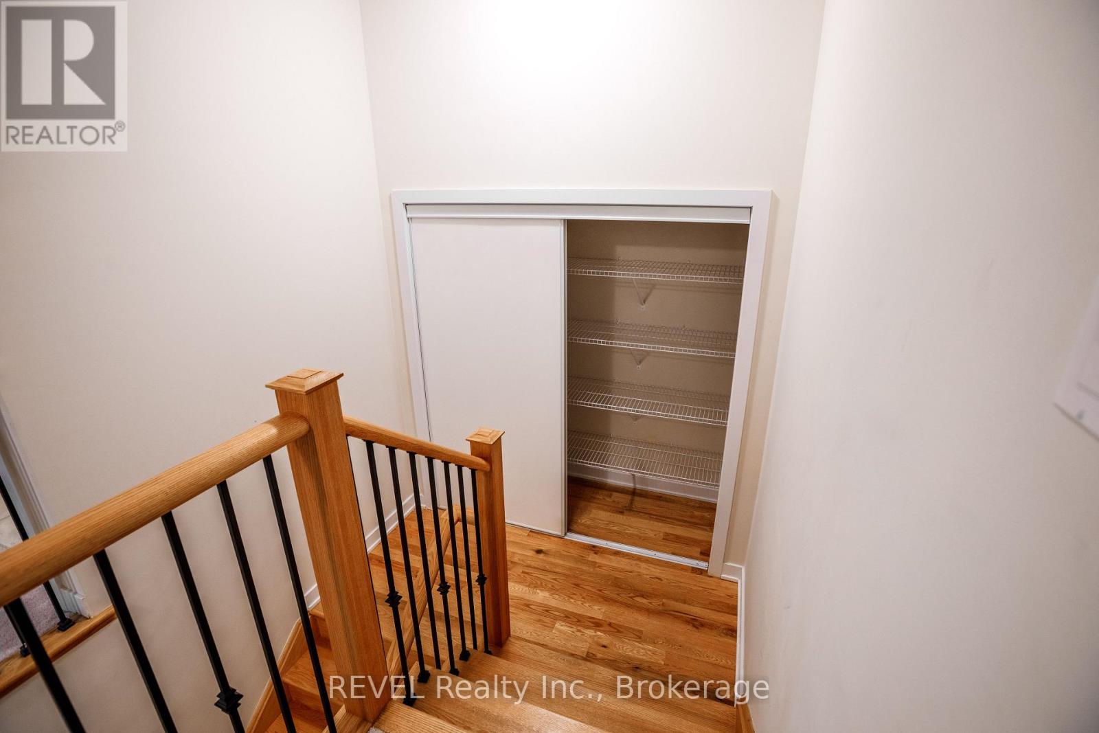 16 Stern Drive, Welland (Dain City), Ontario  L3B 0M2 - Photo 17 - X12653212