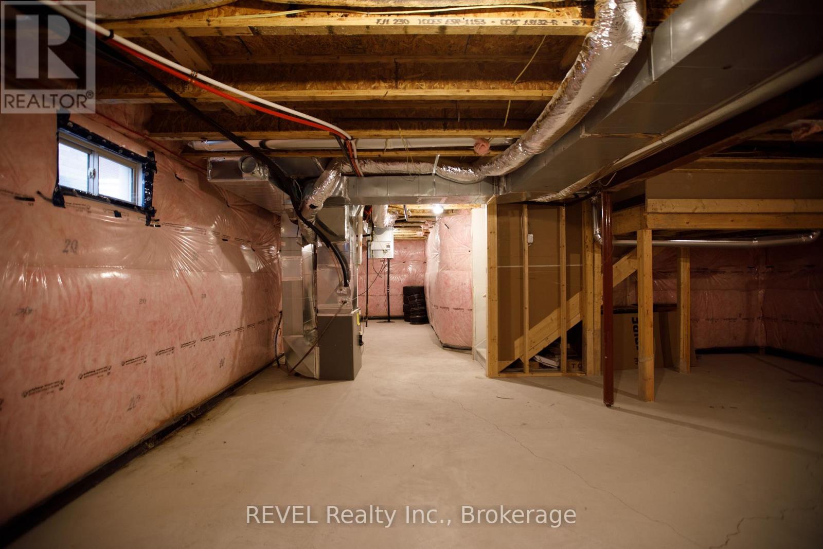 16 Stern Drive, Welland (Dain City), Ontario  L3B 0M2 - Photo 34 - X12653212