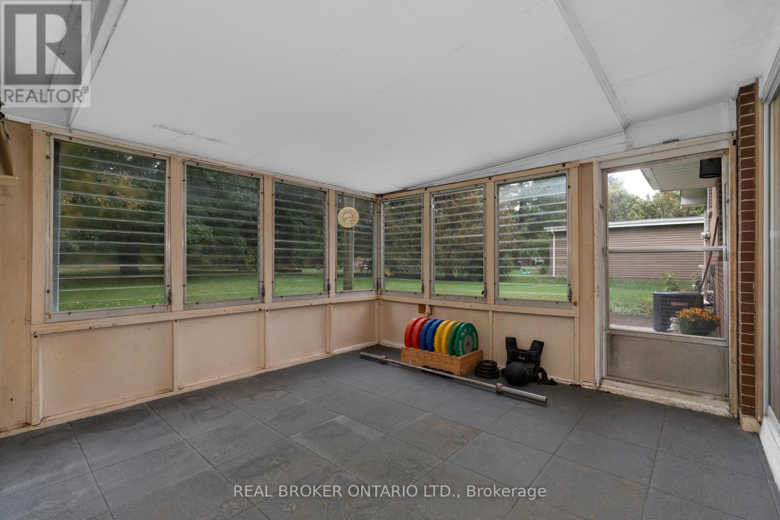 17 Locke Avenue, Clearview (Stayner), Ontario  L0M 1S0 - Photo 27 - S12427999