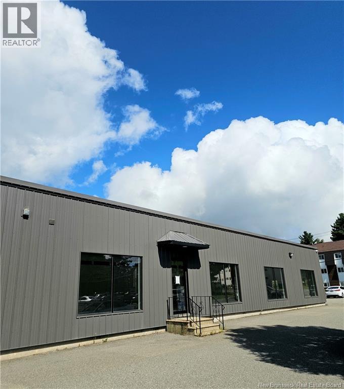 837 Prospect Street, Fredericton, New Brunswick  E3B 5Y4 - Photo 1 - NB131507
