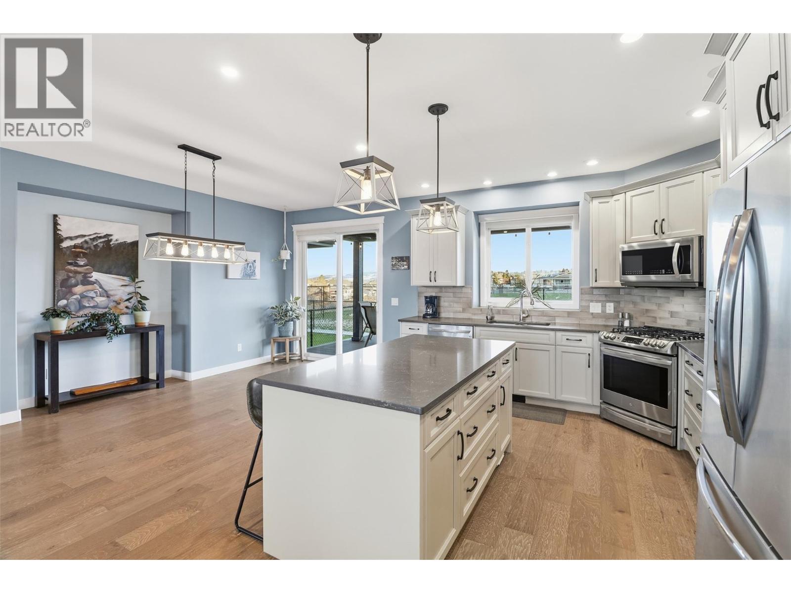 1332 Kinross Place, Kamloops, British Columbia  V1S 0B8 - Photo 10 - 10371637