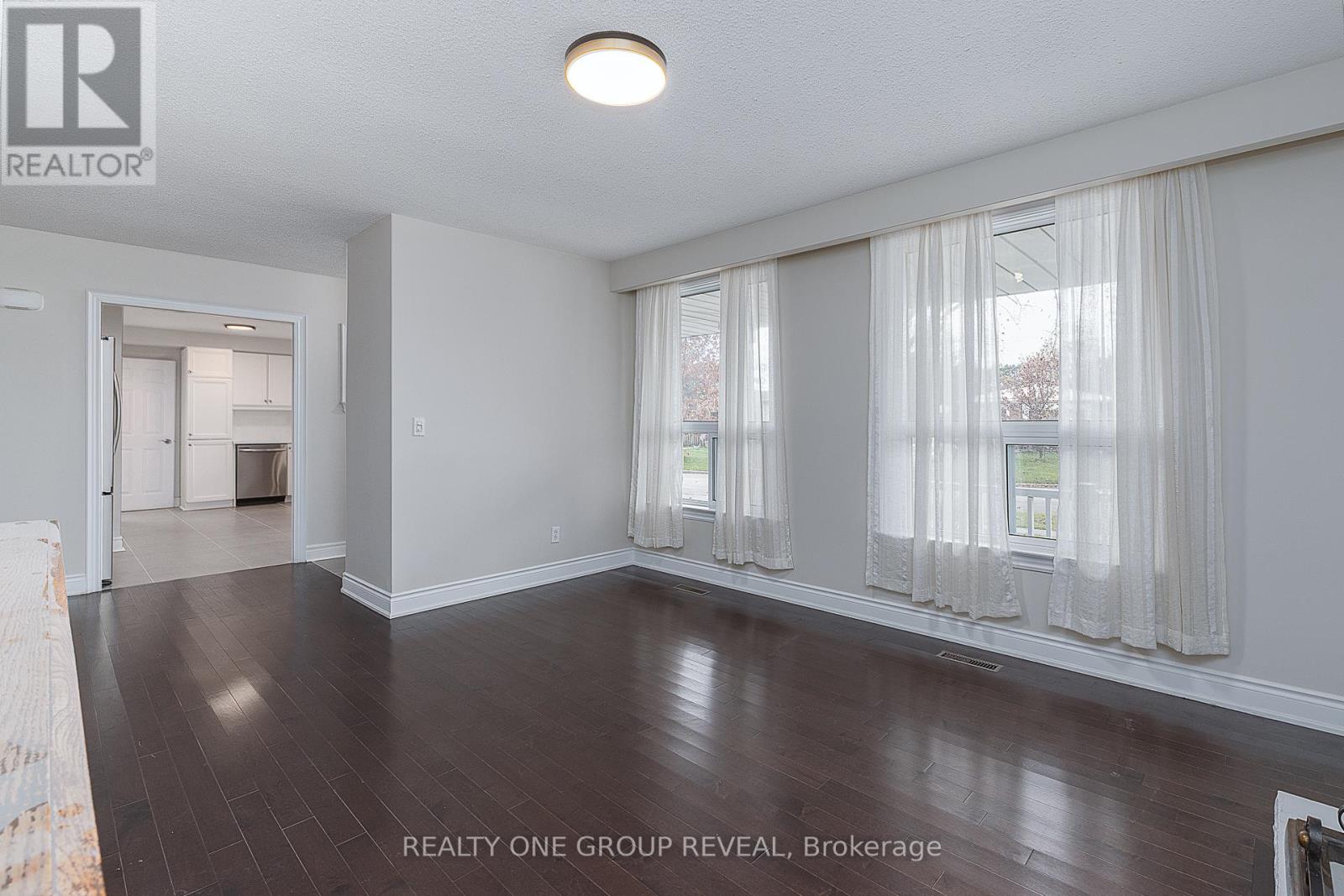 14 Taylor Road, Ajax, Ontario  L1S 2X4 - Photo 11 - E12653216