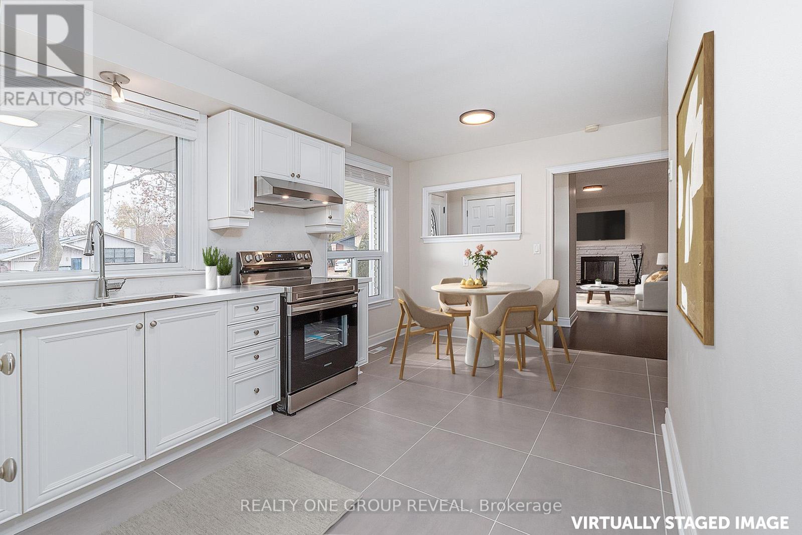 14 Taylor Road, Ajax, Ontario  L1S 2X4 - Photo 3 - E12653216