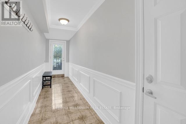 Lower - 99 Willis Road, Vaughan, Ontario  L4L 2S4 - Photo 2 - N12653244