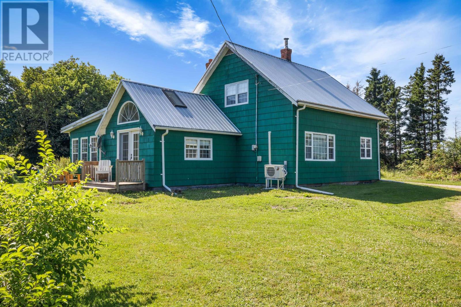 1613 Rustico Road, Oyster Bed Bridge, Prince Edward Island  C1E 0X8 - Photo 2 - 202529760