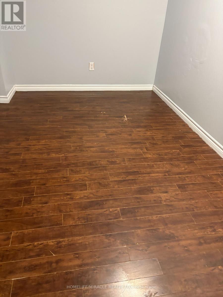 44 Altura Way, Brampton, Ontario  L6P 1A4 - Photo 12 - W12653224