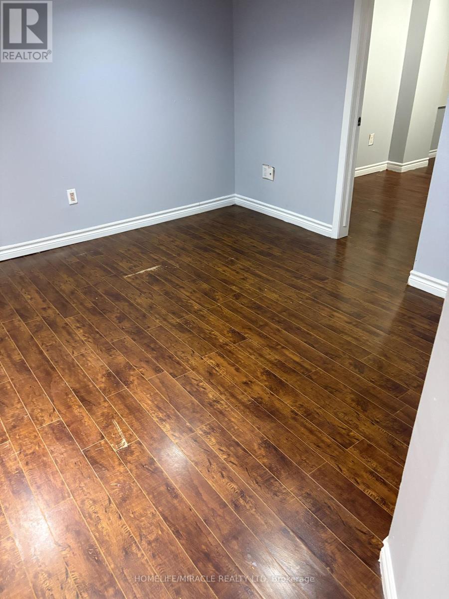 44 Altura Way, Brampton, Ontario  L6P 1A4 - Photo 15 - W12653224