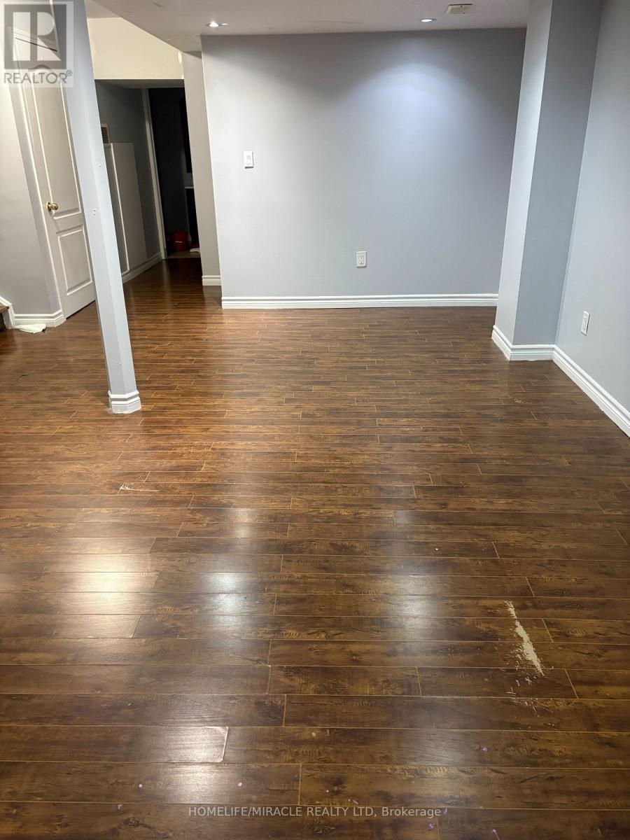 44 Altura Way, Brampton, Ontario  L6P 1A4 - Photo 16 - W12653224