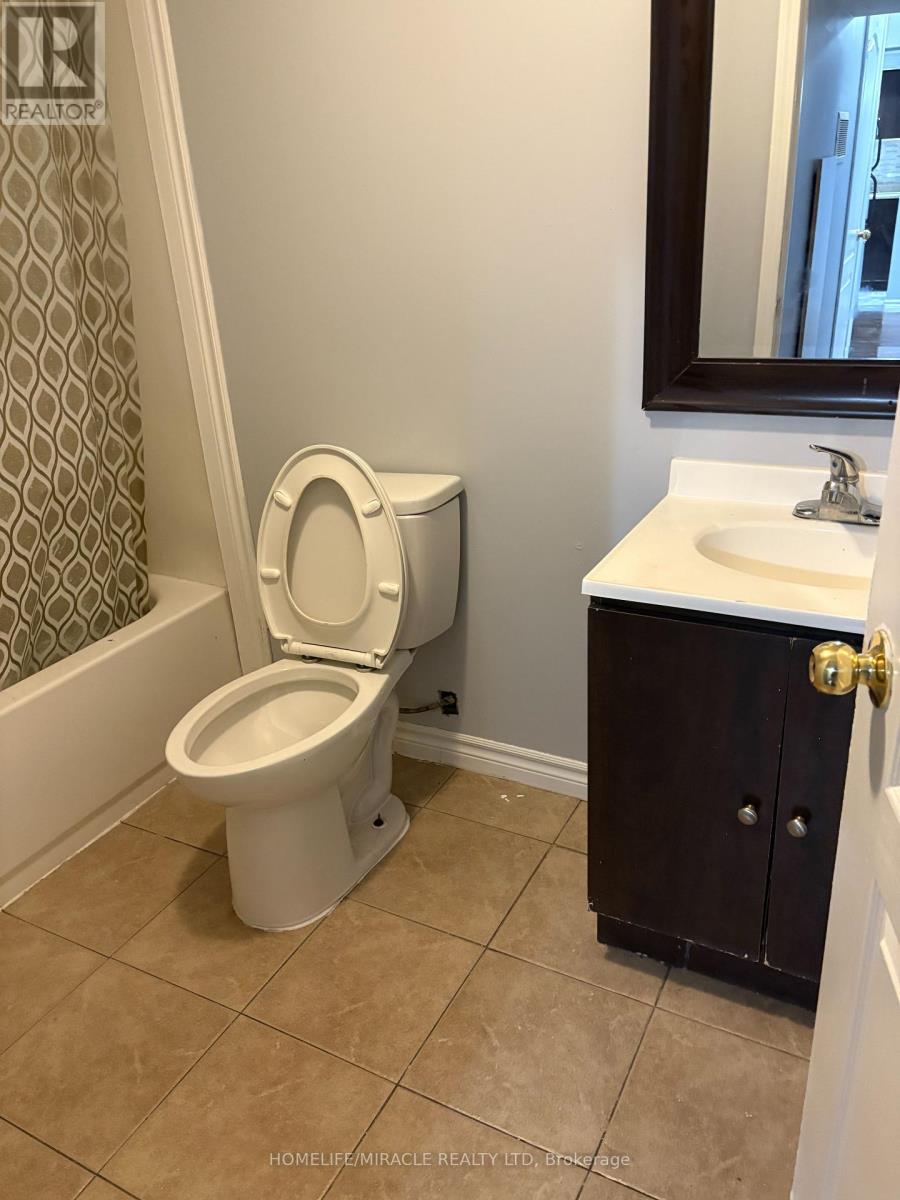 44 Altura Way, Brampton, Ontario  L6P 1A4 - Photo 22 - W12653224