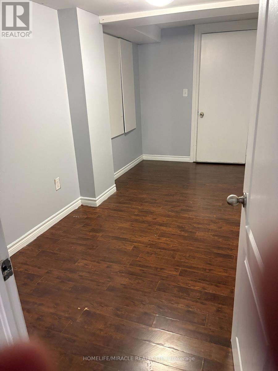 44 Altura Way, Brampton, Ontario  L6P 1A4 - Photo 6 - W12653224