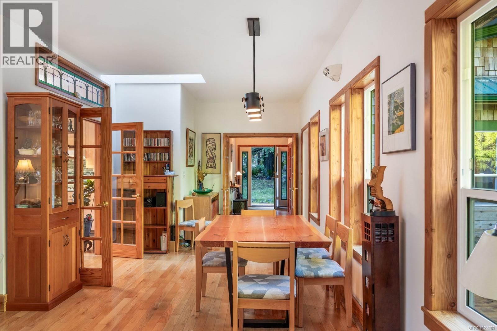 8875 Owl Cres, Denman Island, British Columbia