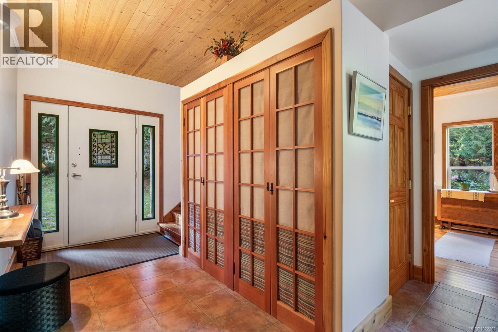 8875 Owl Cres, Denman Island, British Columbia  V0R 1T0 - Photo 10 - 1022263