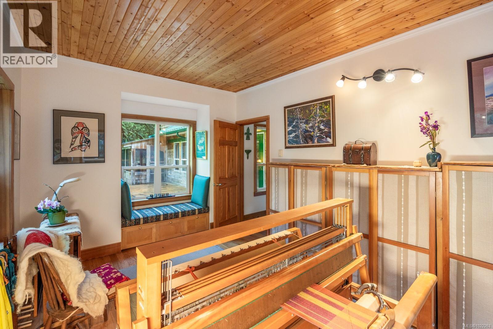 8875 Owl Cres, Denman Island, British Columbia  V0R 1T0 - Photo 27 - 1022263