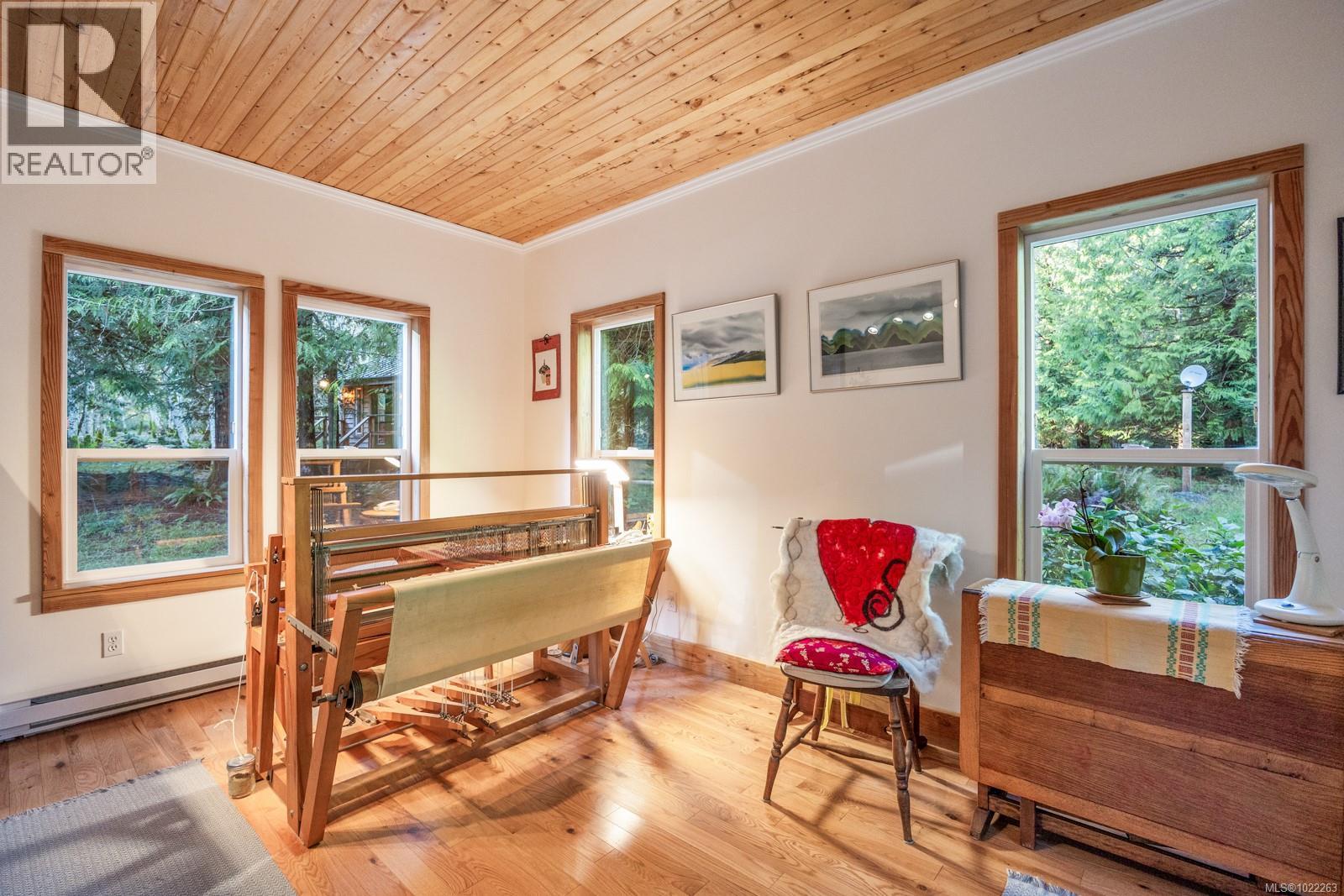 8875 Owl Cres, Denman Island, British Columbia  V0R 1T0 - Photo 28 - 1022263