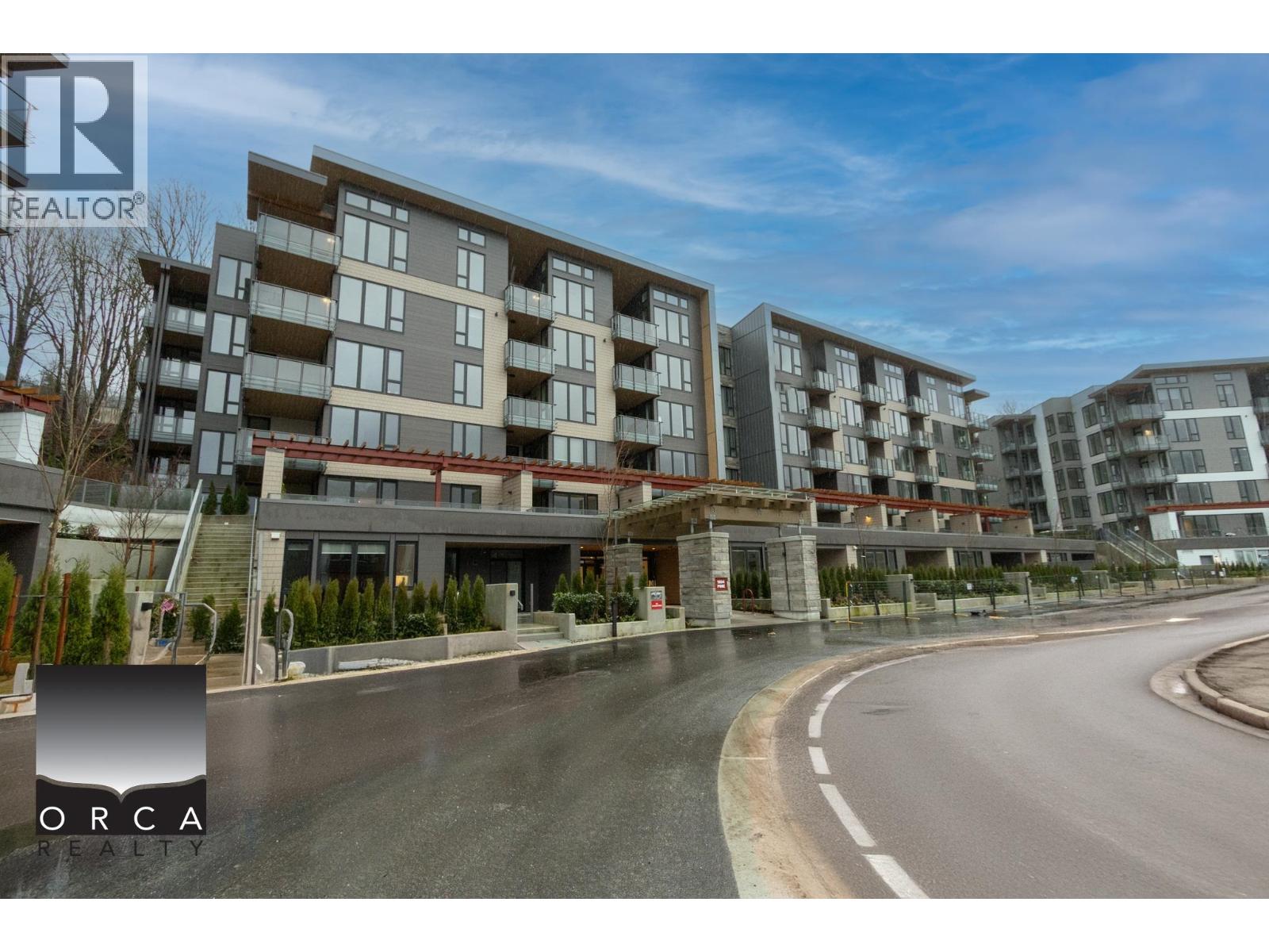 212 1500 Scott Crescent, Squamish, British Columbia  V8B 1G5 - Photo 1 - R3074889