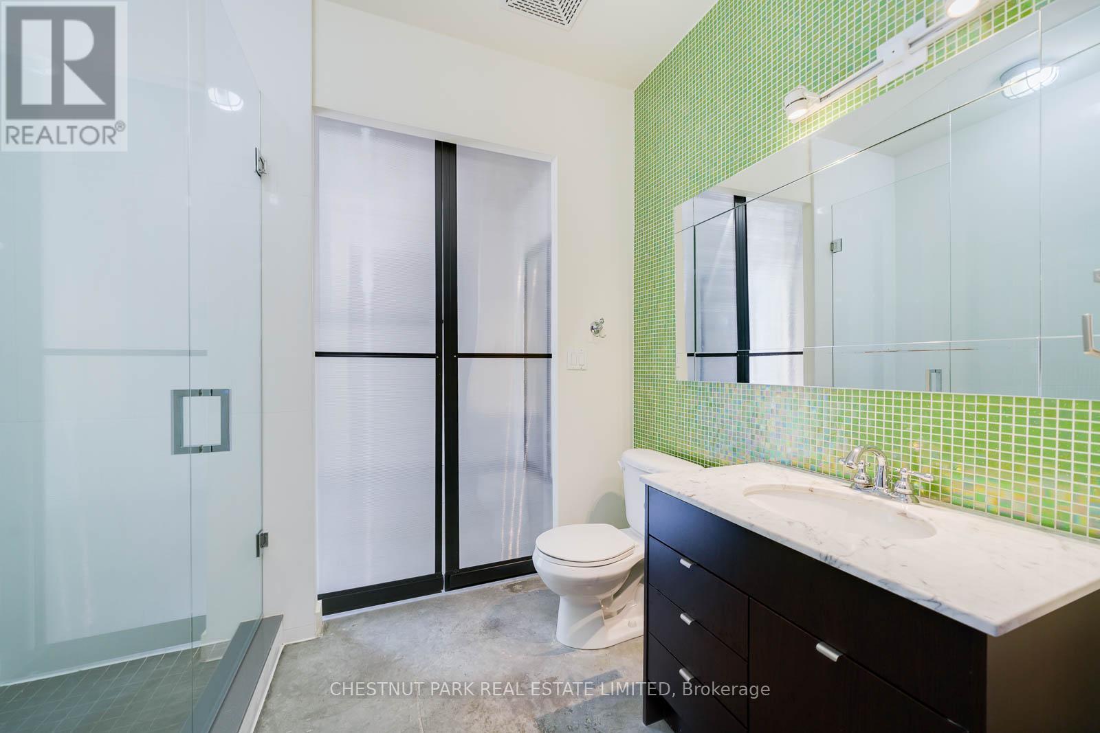 402 - 23 Brant Street, Toronto, Ontario  M5V 2L5 - Photo 10 - C12653158