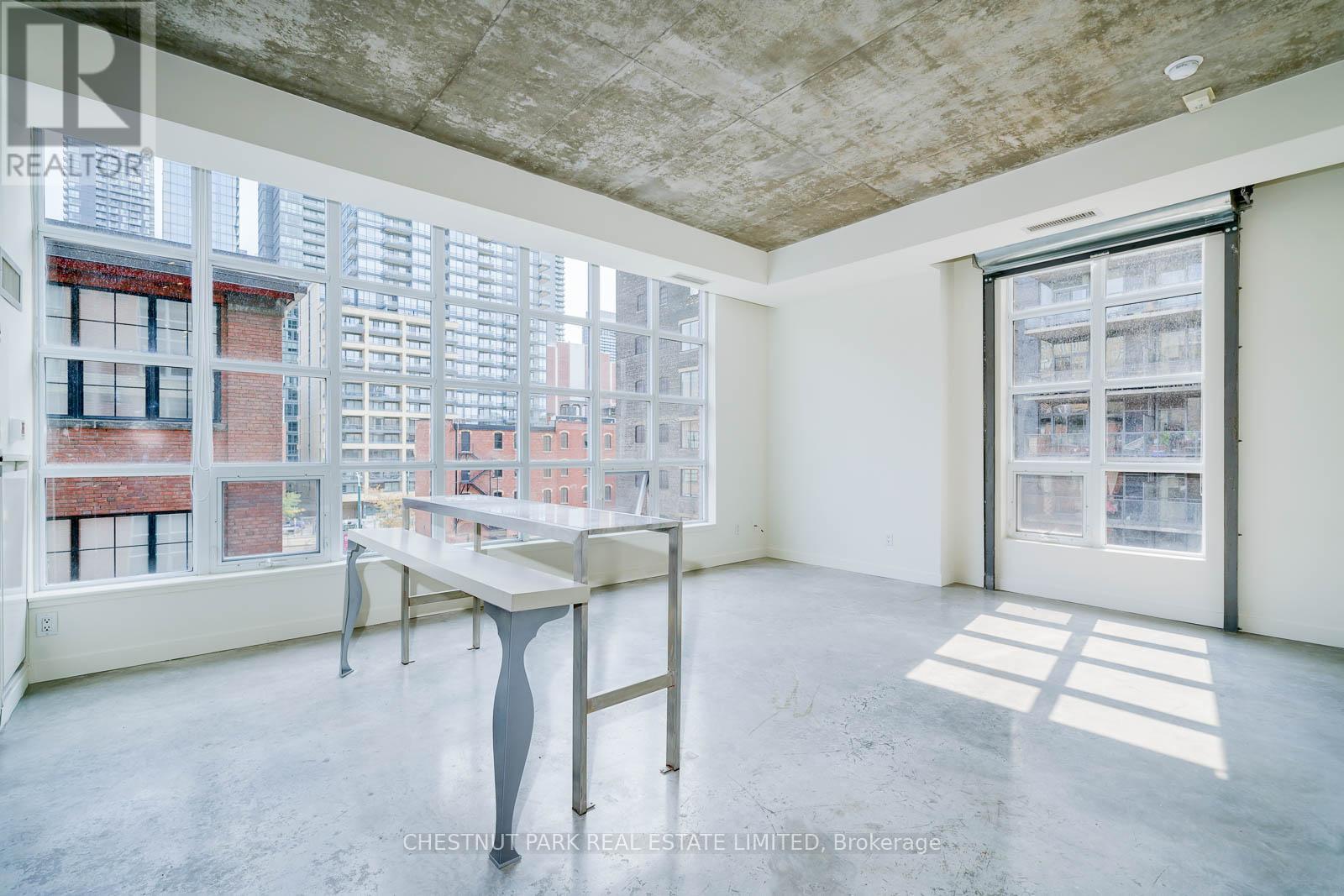 402 - 23 Brant Street, Toronto, Ontario  M5V 2L5 - Photo 5 - C12653158